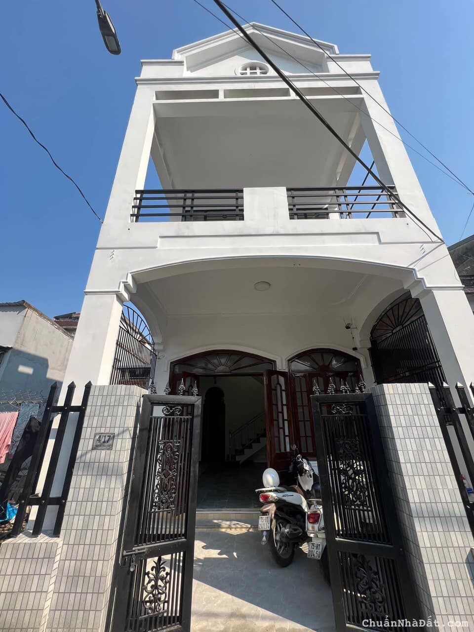 Bán nhà 2 tầng kiệt ô tô Đào Tấn khu vực cao ráo an ninh tốt