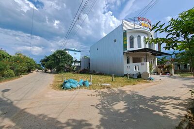 Bán lô góc đường Khúc Thừa Dụ giá 21 triệu/m2