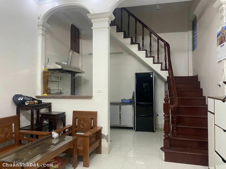 Bán nhà phố Hào Nam, Đống Đa, lô góc, gần phố, 4 tầng 31 m2 giá 4.4 tỷ