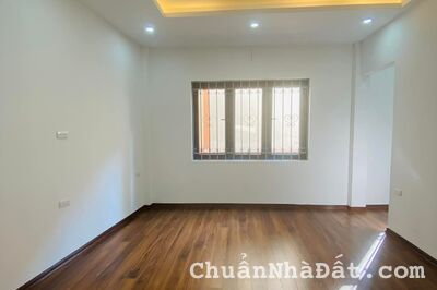 Bán nhà phố Nguyễn Cao, gần phố, nhà đẹp ở ngay 5 tầng 33m2 giá 4.6 tỷ