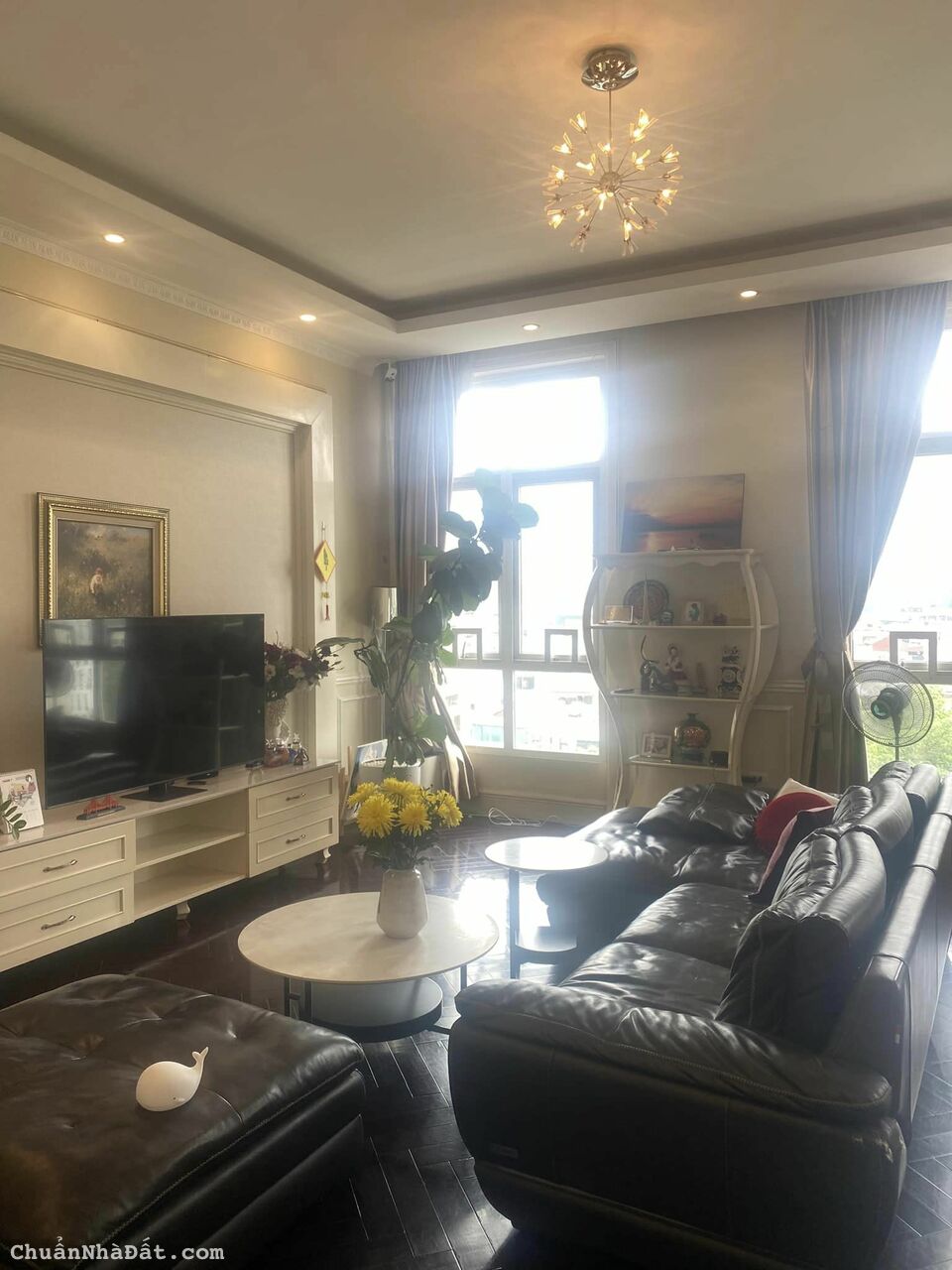 (THƯỢNG LƯU) Bán chung cư quận Nam Từ Liêm 190m 3PN The Manor Tặng nội thất 8,xty Hàn Quốc Kang Nam view bể bơi