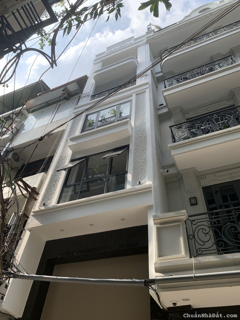 Bán nhà phố  Hào nam , Phường ô chợ dừa - Đống đa HN.Giá 17,9 tỷ