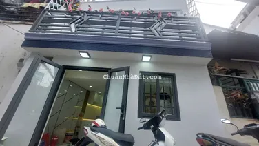 Bán nhà Quận 7, 1135 Huỳnh Tấn Phát, 1 Lầu, 2PN, Gần trung tâm, Bao hoàn thiện mới, Giá chỉ 2Tỷ890