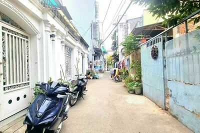 bán bán bán Nhà sổ hồng riêng giảm giá cực mạnh - Hẻm 38 Đặng Nhữ Lâm, Thị trấn Nhà Bè