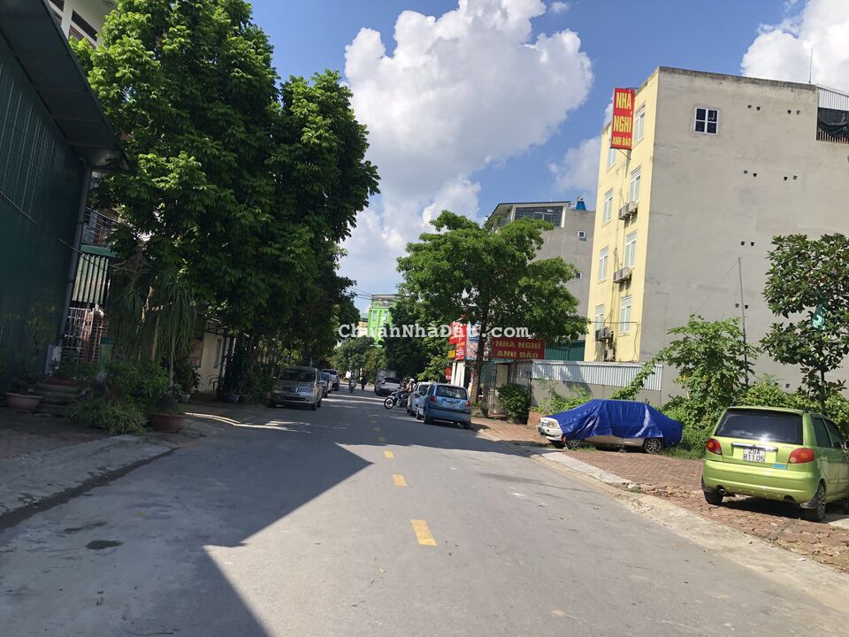 Bán đất mặt phố Chính Trung, Trâu Quỳ, lô góc, giáp Nguyễn Mậu Tài, kinh doanh, DT 110m2
