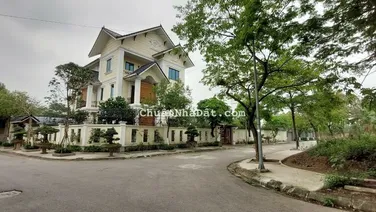 Chủ ngộp ngân hàng cần Bán gấp lô góc biệt thự hoàn thiện khu đô thị hà phong