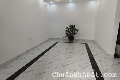 BÁN NHÀ NGUYỄN VĂN CỪ - NỘI THẤT XỊN – Ô TÔ ĐỖ - 48M2 - CHỐT