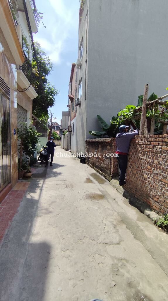 Bán đất thạch bàn 39M ô tô long biên