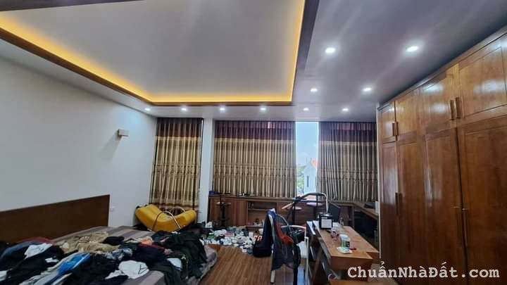 Bán nhà huỳnh tấn phát phân lô 5 tầng dân xây ô tô long biên