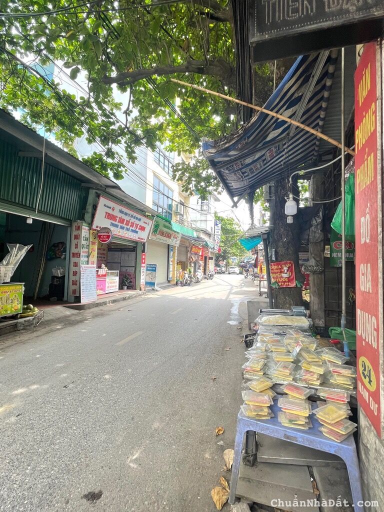 Mặt phố nam dư bán 67M tặng nhà lô góc hoàng mai