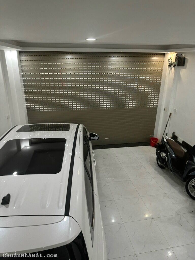 Bán nhà tam trinh 5 tầng phân lô vỉa hè ô tô dừng đỗ kinh doanh hoàng mai