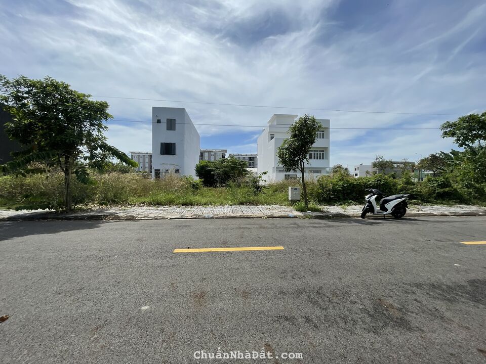 Mặt tiền Nguyễn Hữu Huân, P.Long Tâm, TP.Bà Rịa-Giá: 2Tỷ 550 Triệu