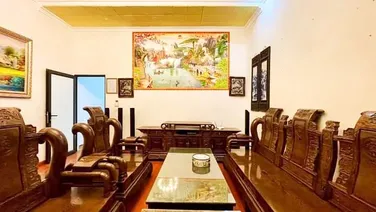 bán nhà, mặt phố Nguyến Công Trứ, Hai Bà Trưng, DT 240m2 4T MT7,6m