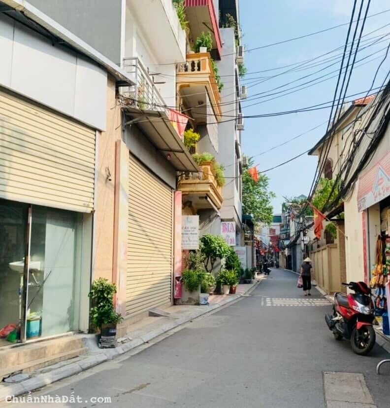 Hiếm!Nguyễn Sơn,P Gia Thụy,Khu Vip đáng sống,2 thoáng,ngõ thông,60m 3 tầng chi 4 tỷ hơn