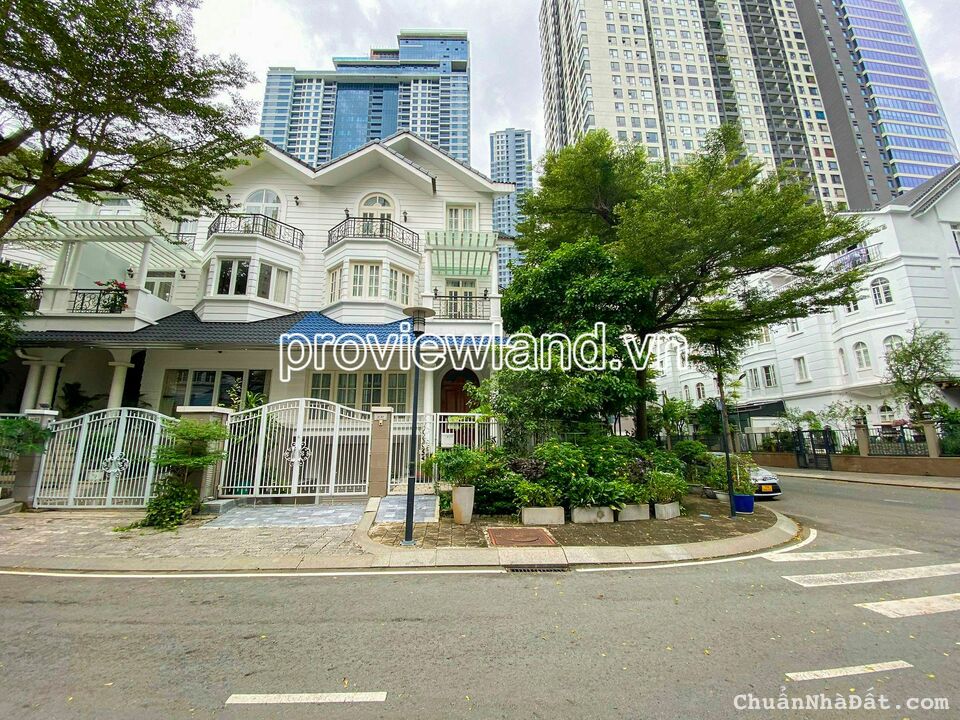 Bán nhanh villa Saigon Pearl, Bình Thạnh, 218.5m2 đất, 1 hầm + 3 tầng, 5PN-5WC