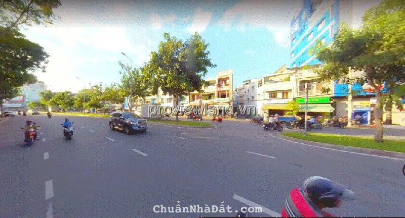 Cần bán gấp nhà Quận 5, Hải Thượng Lãn Ông, 4x25m, 3 tầng, giá 31 tỷ