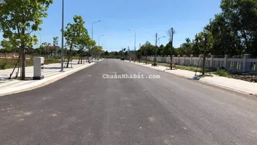 Không thể bỏ lỡ đất Nguyễn Thị Định, Quận 2, giá 2,2tỷ/80m2, sổ riêng, xây tự do.