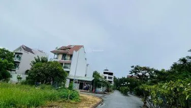 Tôi cần bán gấp đất mặt tiền đường Võ Thị Thừa, Quận 12, giá 2,2 tỷ/80m2, sổ hồng riêng, xây ngay.