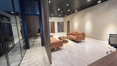 Văn phòng cho thuê 600m2 sẵn nội thất tầng 1 và 2 quận Cầu Giấy – tòa AZ Lâm Viên Complex