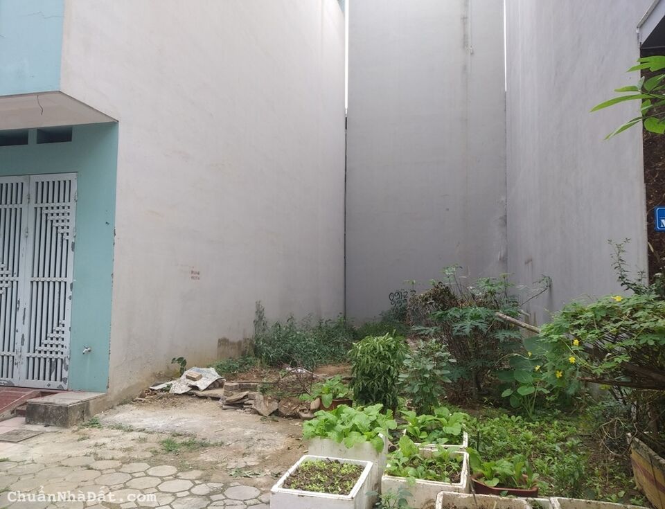 Tôi bán đất ĐG Hà Trì MT rộng gần công viên Hà Đông 60m2 chỉ 5.555 tỷ. LH 0989.62.6116