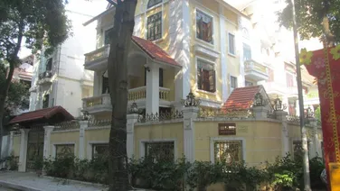 Bán Gấp biệt thự lô Góc view hồ KĐT Vĩnh Hoàng cạnh Louis City 200m2 chỉ 35.9 tỷ. LH 0989.62.6116