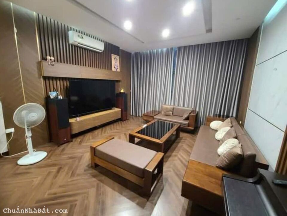 CỰC Hiếm! Mặt phố Kim Giang sầm uất gần KĐT Linh Đàm 40m2 chỉ 11.68 tỷ. LH 0989.62.6116