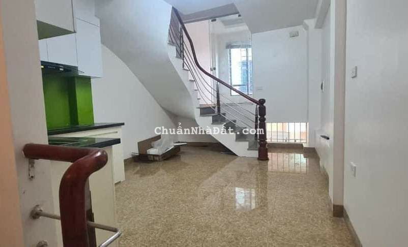 NHỉnh 3 tỷ có nhà xây mới, kd đỉnh, mặt ngõ Mậu Lương, gần chợ 36m2x4T. LH 0989.62.6116