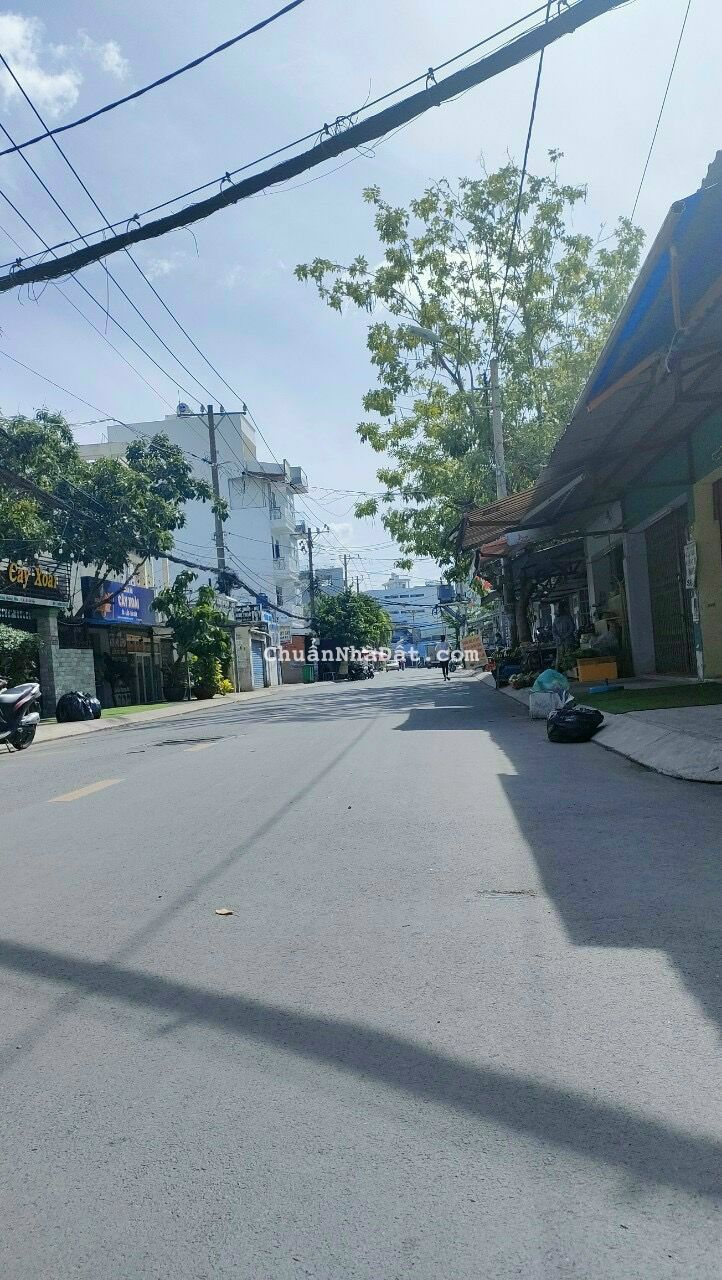 Bán lô đất đẹp Đường Dương Quảng Hàm, Phường 06, Quận Gò vấp 