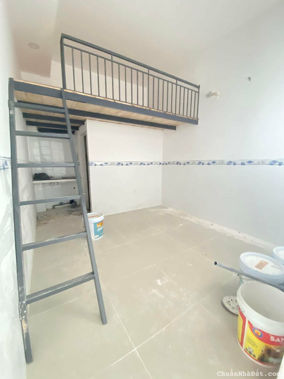 PHÒNG CÓ MÁY LẠNH GIÁ SV. CÓ GÁC. MỚI XÂY ĐỐI DIỆN ĐH CN THỰC PHẨM 