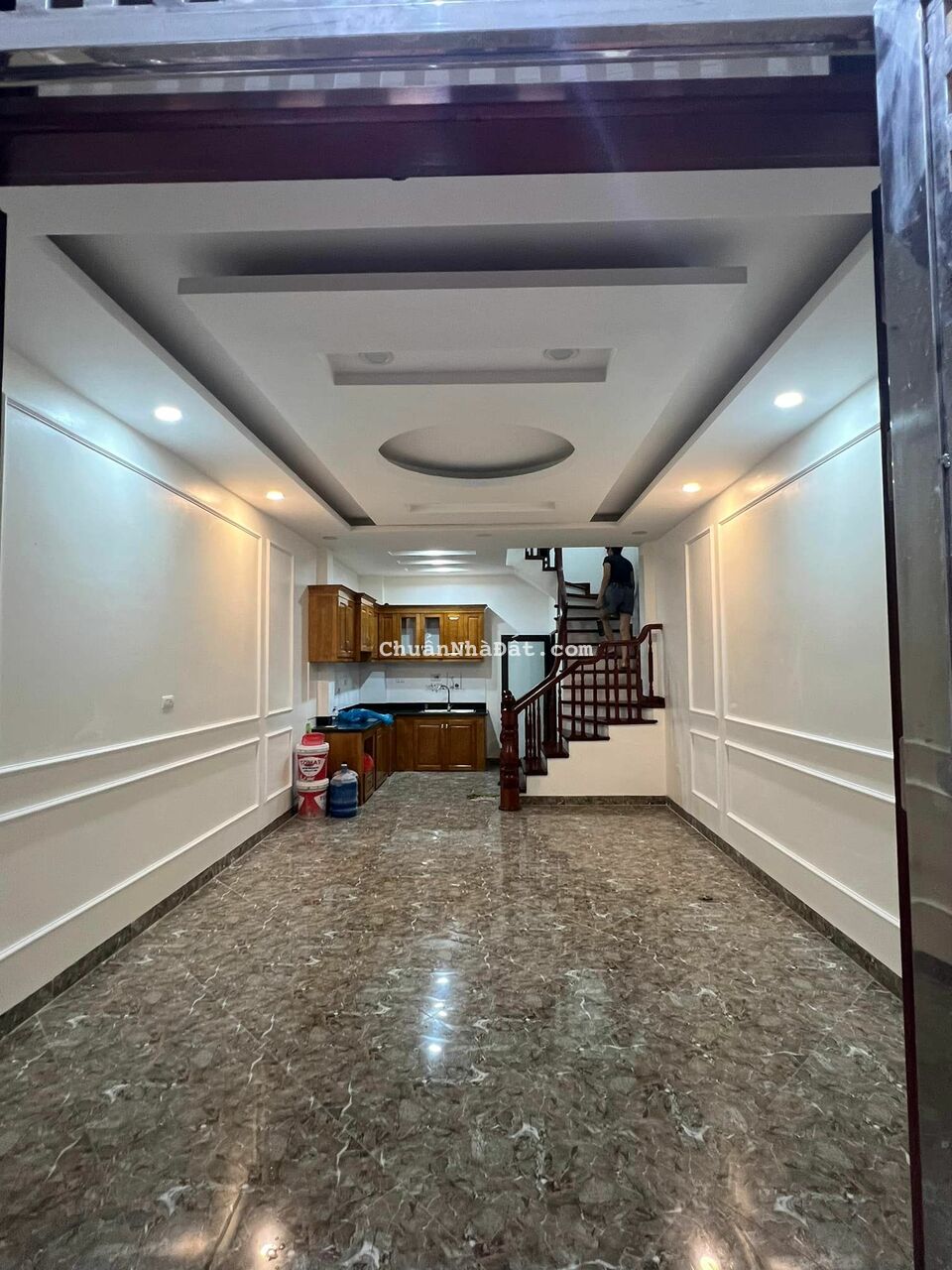 SIÊU PHẨM nhà phố Phùng Chí Kiên, DT 40m2, 6 tầng, 5m ra oto tránh mà giá chỉ nhỉnh 6 tỷ.