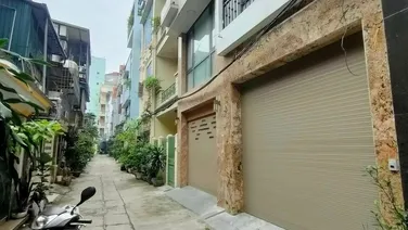 Bán nhà mới ô tô vào nhà 4 tầng 53m2 phố Vũ Thạnh giá 11 tỷ. LH 0912442669