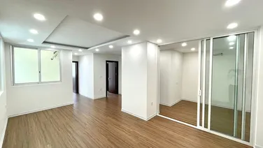 Bán căn hộ 77m2 thiết kế 3 phòng ngủ - Bàn giao nhà ngay. Giá chỉ từ 2.1 tỷ