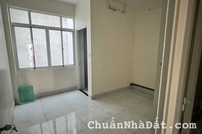Nhà MT Nguyễn Cửu Vân,4x26m, 1trệt,2lầu. 
