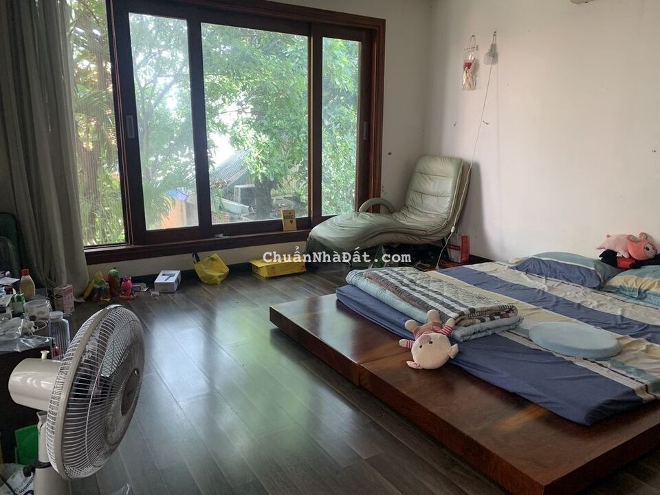 Cho thuê căn biệt thự vườn 1200m²,ngay chợ Bình Triệu,Đại Học Luật,