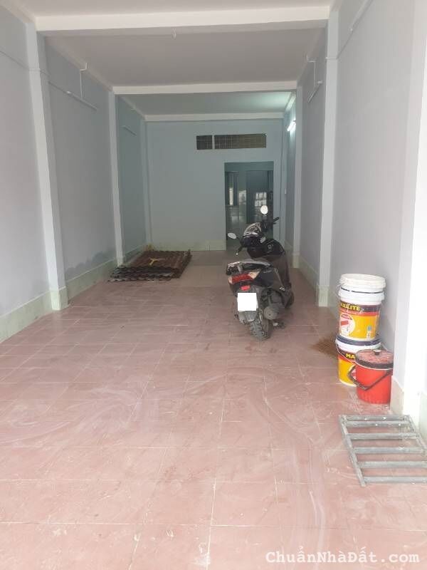 Cho thuê nhà Quận Bình Thạnh - Nhà MT đường Bạch Đằng