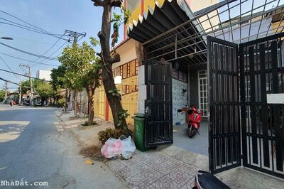 Cho thuê nhà nguyên căn mặt tiền đường nhựa 12m ngay Phạm Văn Đồng giá 12tr