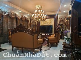 BÁN NHÀ VỊ TRÍ ĐẮC ĐỊA PHỐ TRUNG KÍNH, NỞ HẬU, PHÂN LÔ, GARA Ô TÔ, KINH DOANH SẦM UẤT.