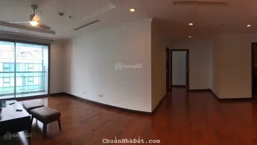 BÁN GẤP Căn hộ 4PN Vincom Center Góc nhìn Bitesco và Landmark 81, Quận 1