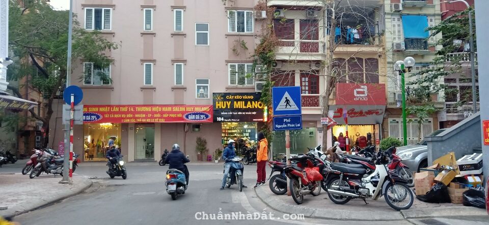 Thửa đất còn lại duy nhất Hoàng Cầu, Đống Đa 135m2-mt 12m-15 tỷ