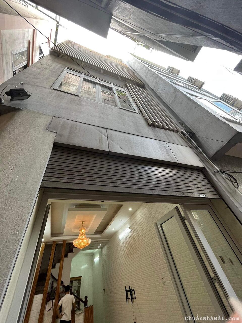 Bán nhà đẹp phố Vạn Bảo 55m*5T* 5.9 tỷ Ba Đình, tặng nội thất khách về ở ngay