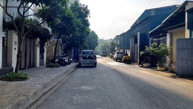 Thật 100%! Bán Phân lô Cầu Bươu 100m2* nhà C4- MT6m, đường hè rộng 15m giá 15 tỷ có TL