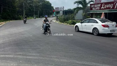 Đất Ngợp biển Đồi Dương đường Nguyễn Tri Phương Tân Bình Thị xã Lagi