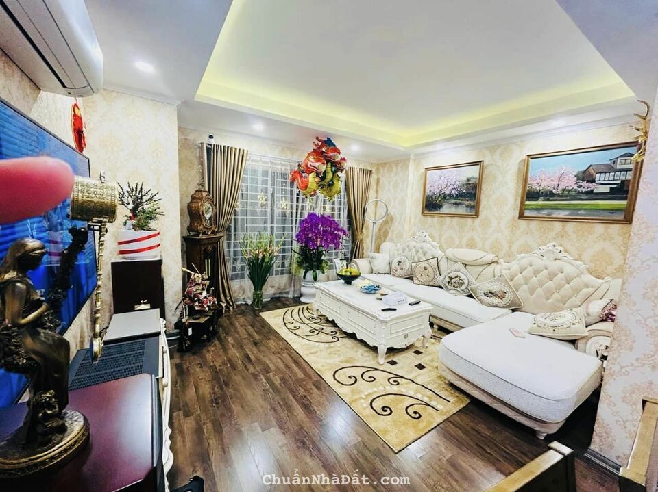 BÁN GẤP CĂN NHÀ 6 TẦNG ĐƯỜNG LẠC LONG QUÂN, CẦU GIẤY, DT 45M2 MT 5M, GIÁ NHỈNH 10 TỶ