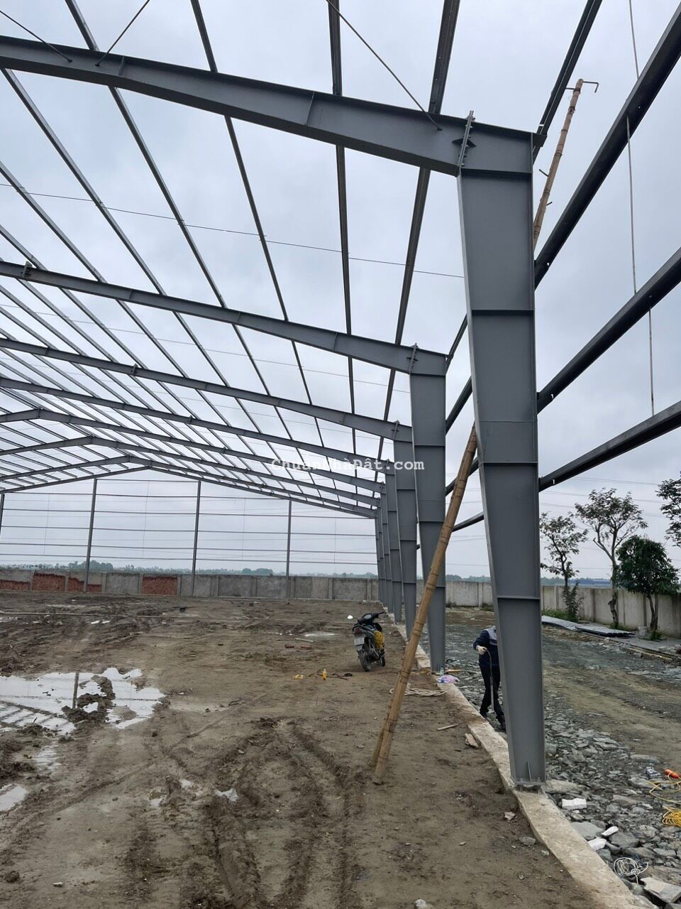 CHO THUÊ KHO, XƯỞNG TẠI ĐƯỜNG 421B QUỐC OAI. HÀ NỘI giá tốt