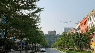 BÁN KHÁCH SẠN TRỤC ĐƯỜNG ĐÔI KHU SUN PREMIER VILLAGE - BÃI CHÁY - HẠ LONG.