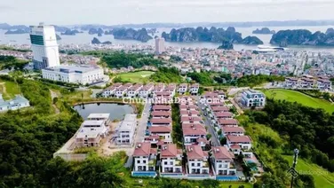 BÁN CĂN BIỆT THỰ FLC HẠ LONG BAY GOLF CLUB & LUXURY RESORT.