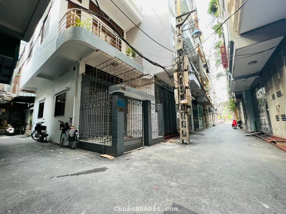 LÊ TRỌNG TẤN - 44/60T2 - 2T - MT 3M - OTO ĐỖ CỬA - GIÁ 4,95 TỶ