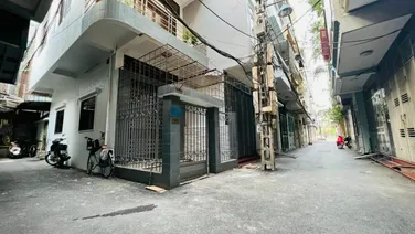 LÊ TRỌNG TẤN - 44/60T2 - 2T - MT 3M - OTO ĐỖ CỬA - GIÁ 4,95 TỶ