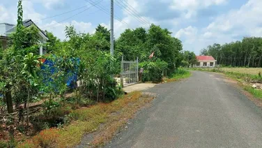 chủ lớn tuổi cần bán lô đất giá rẻ 1 xào 200