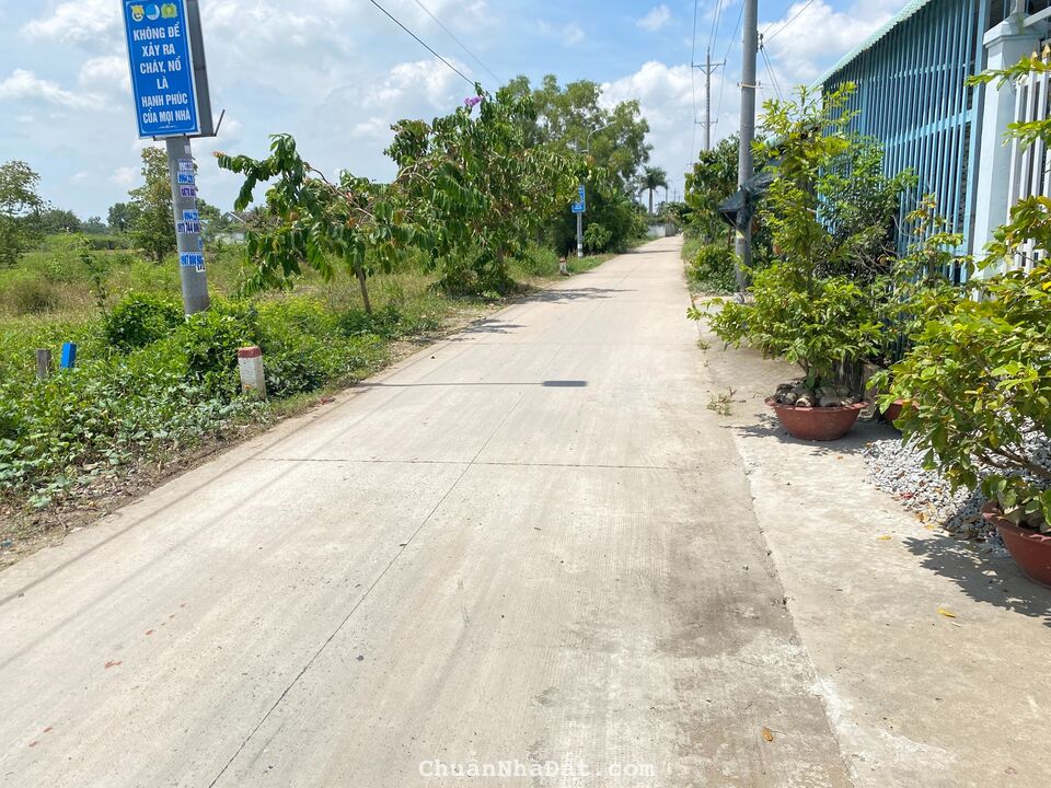 Sở hữu ngay lô đất tiềm năng 2 mặt tiền DT 330m2 ấp 3 xã Long An, Cần Giuộc giá cực rẻ